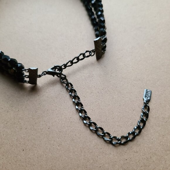 black shine bead choker - Picture 3 of 4